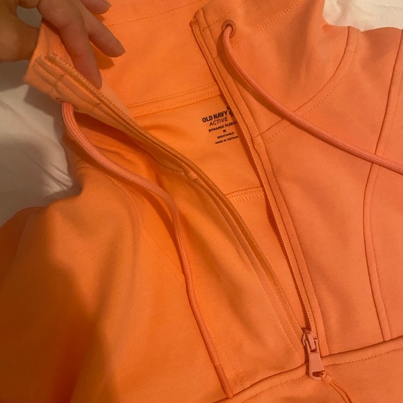 OLD NAVY SWEATSHIRT - Picture 2 of 3